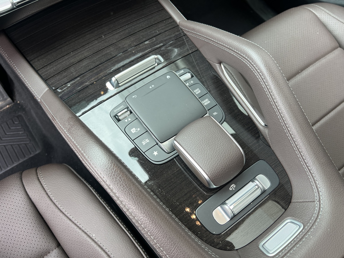 奔馳 奔馳GLE  2021款 GLE 450 4MATIC 時(shí)尚型圖片