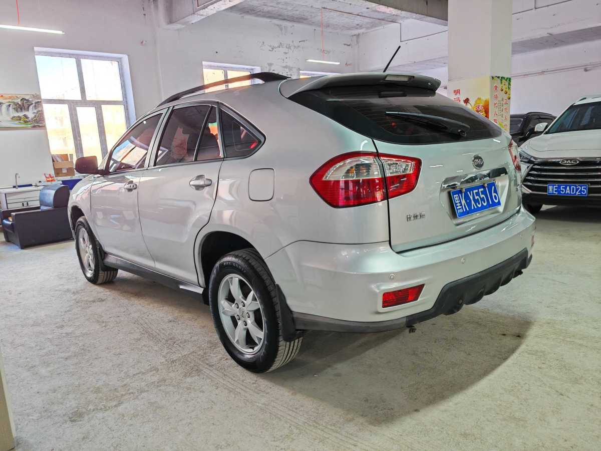 比亞迪 S6  2012款 2.0L 手動(dòng)尊貴型圖片