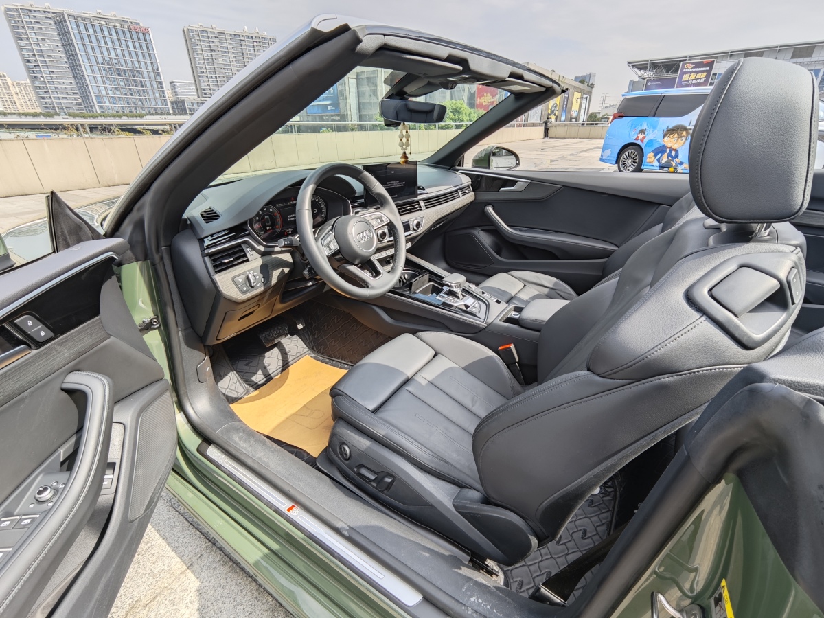 2022年7月奧迪 奧迪A5  2024款 Cabriolet 40 TFSI 時(shí)尚動(dòng)感型