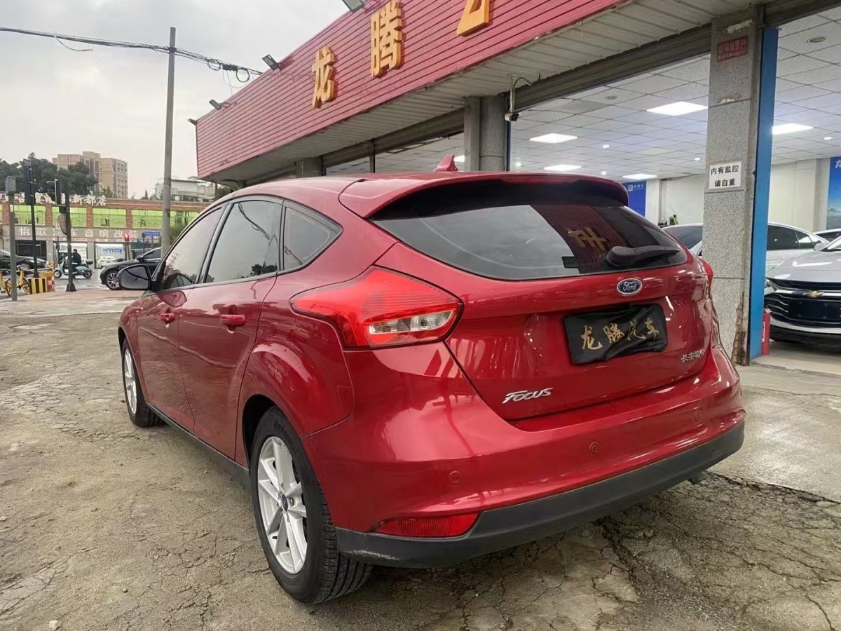 福特 ?？怂? 2018款 兩廂經(jīng)典 1.6L 自動風(fēng)尚型智行版圖片