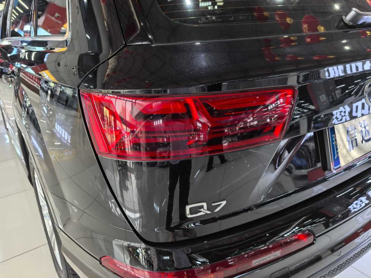 2019年12月奧迪 奧迪Q7  2019款 45 TFSI 舒適型