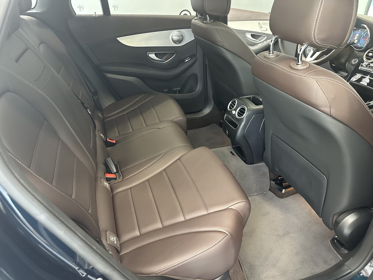 2021年6月奔馳 奔馳GLC  2021款 GLC 260 L 4MATIC 動(dòng)感型