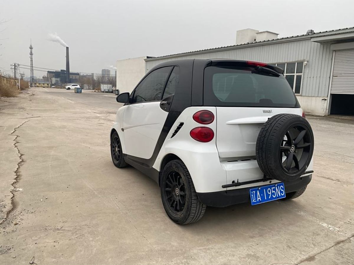 smart fortwo  2012款 1.0 MHD 硬頂標(biāo)準(zhǔn)版圖片