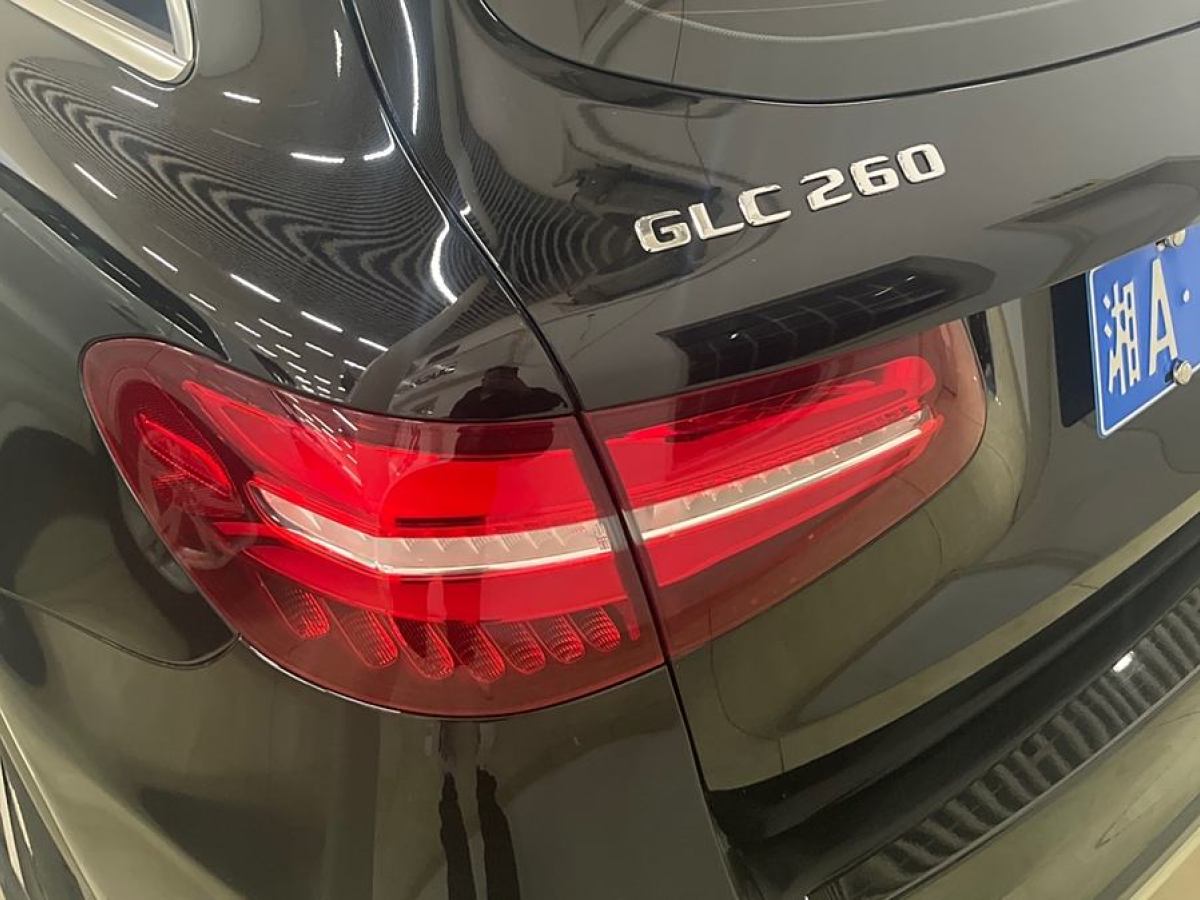 奔馳 奔馳GLC  2018款 改款 GLC 260 4MATIC 豪華型圖片