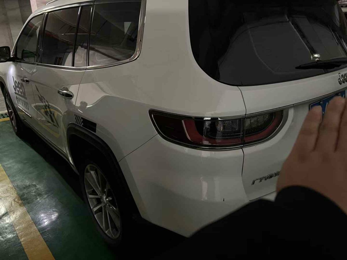 Jeep 大指揮官PHEV  2020款 2.0T 插電混動精英版圖片