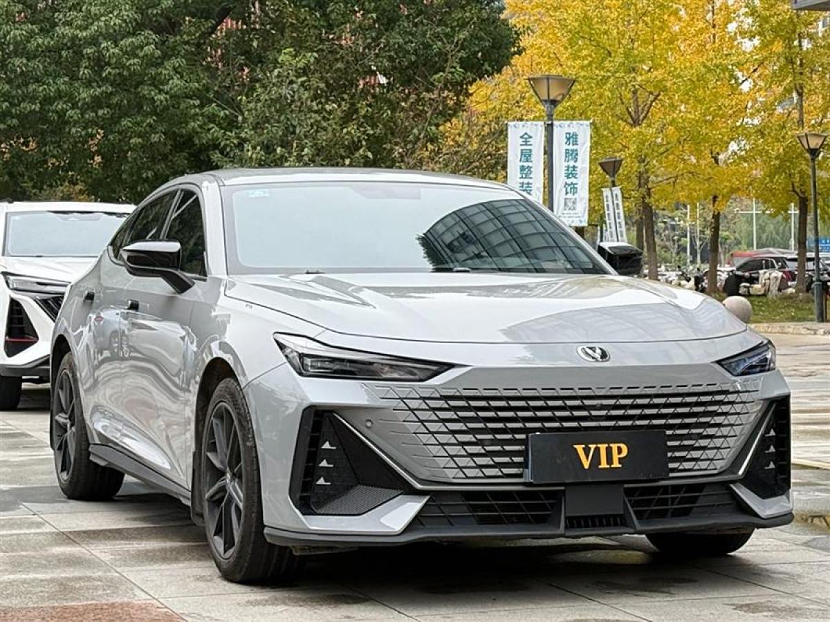 2022年12月長(zhǎng)安 長(zhǎng)安UNI-V  2022款 1.5T 卓越型