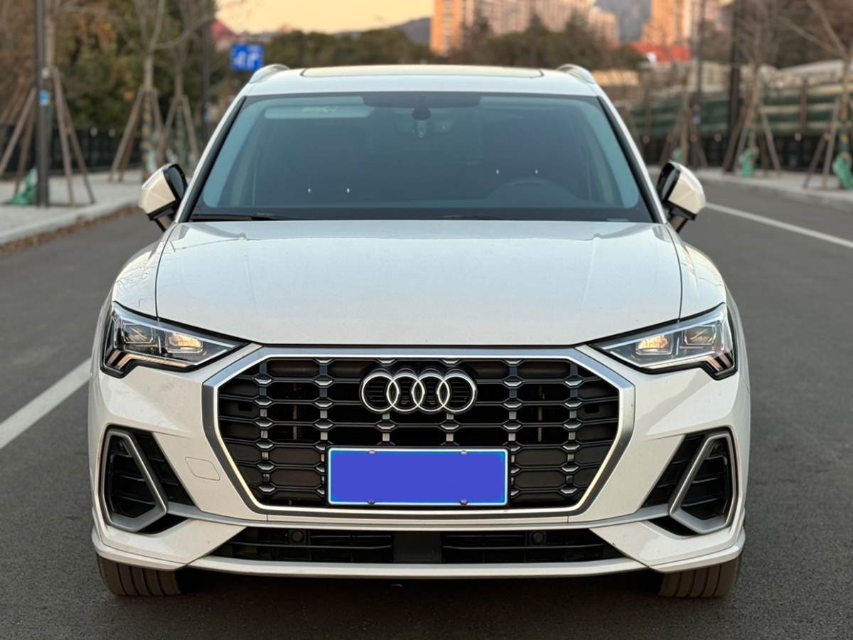 2022年11月奧迪 奧迪Q3  2022款 35 TFSI 進取動感型