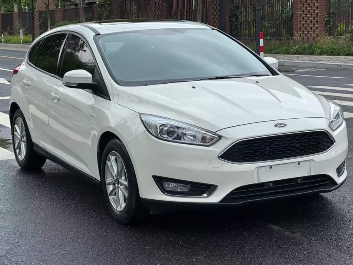 福特 福克斯  2015款 兩廂 1.6L 自動(dòng)舒適型圖片