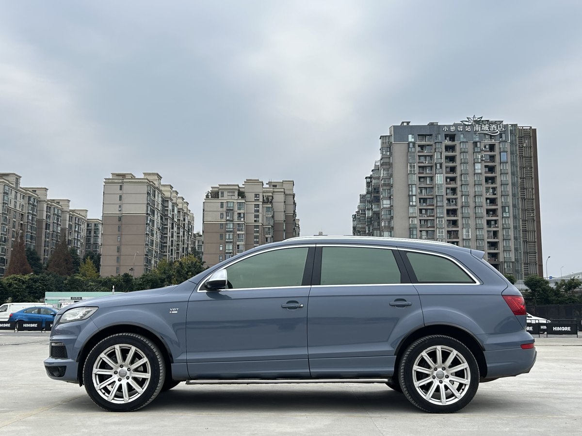 奥迪 奥迪Q7  2011款 3.0 TFSI 专享型(245kW)图片