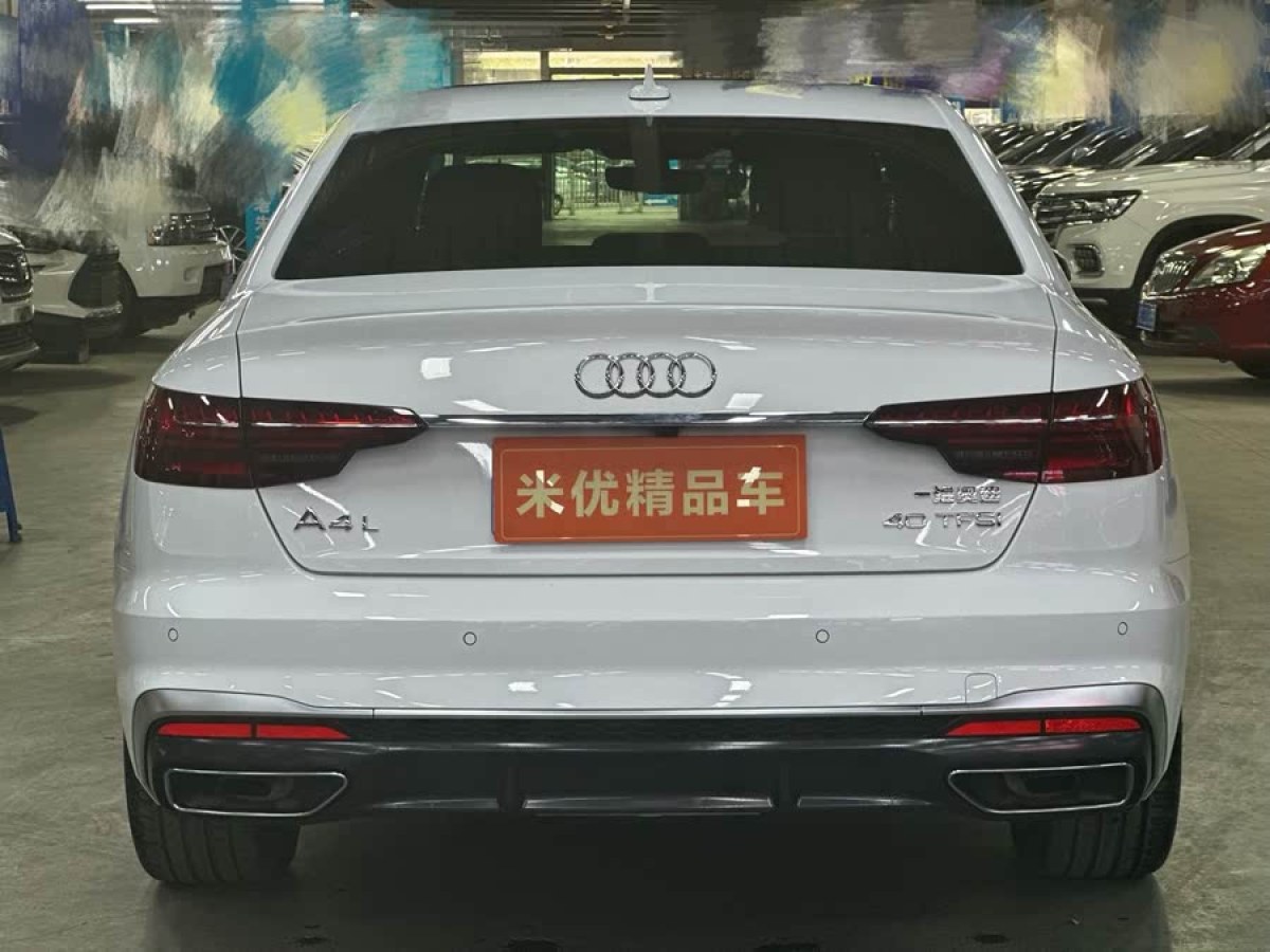 奧迪 奧迪A4L  2022款 40 TFSI 豪華動感型圖片