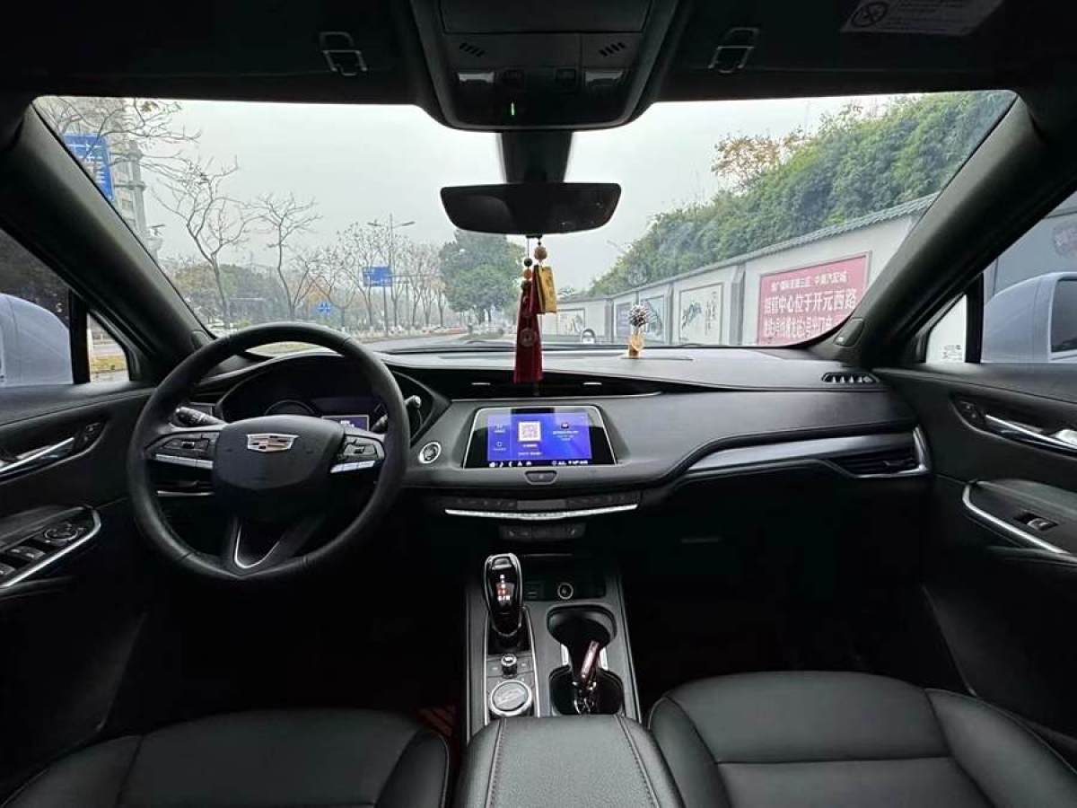 凱迪拉克 XT4  2018款 28T 兩驅(qū)領(lǐng)先型圖片