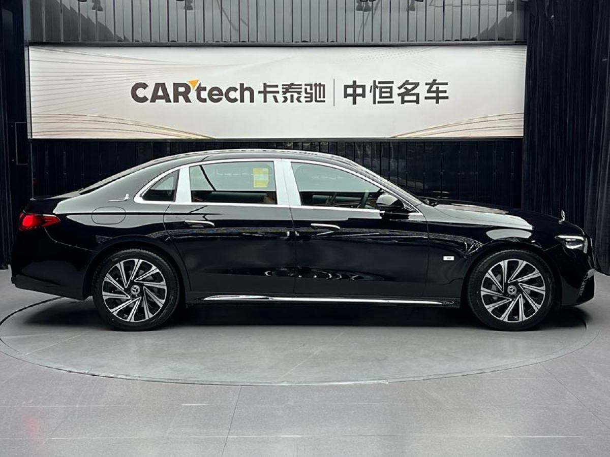 奔馳 奔馳E級(jí)  2024款 E 300 L 豪華型圖片