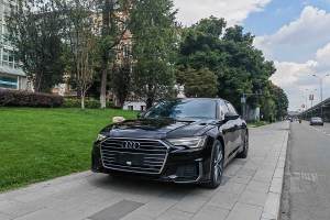 奥迪A6L 奥迪 45 TFSI quattro 臻选动感型