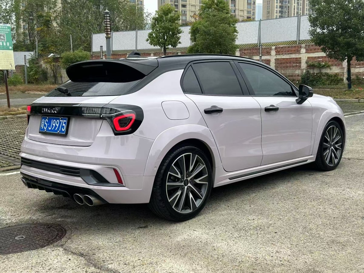 領(lǐng)克 領(lǐng)克02 Hatchback  2022款 2.0TD Pro圖片