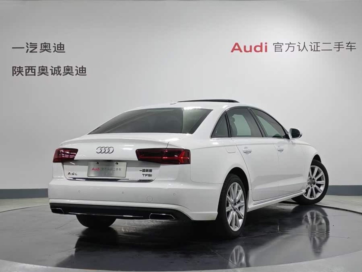 奧迪 奧迪A4L  2018款 30周年年型 30 TFSI 進(jìn)取型圖片