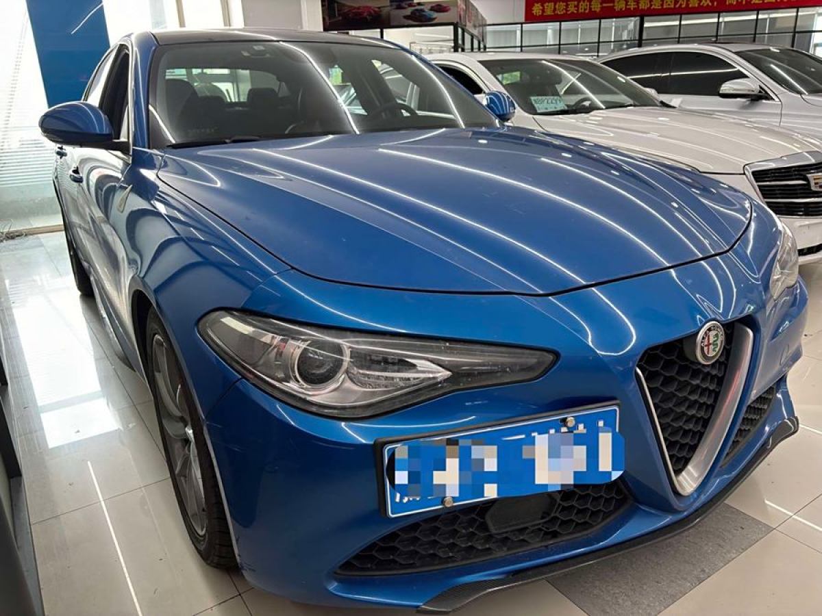 阿爾法·羅密歐 Giulia  2017款 2.0T 280HP 豪華版圖片