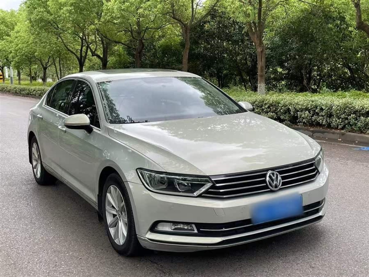 大眾 邁騰  2017款 330TSI DSG 領(lǐng)先型圖片