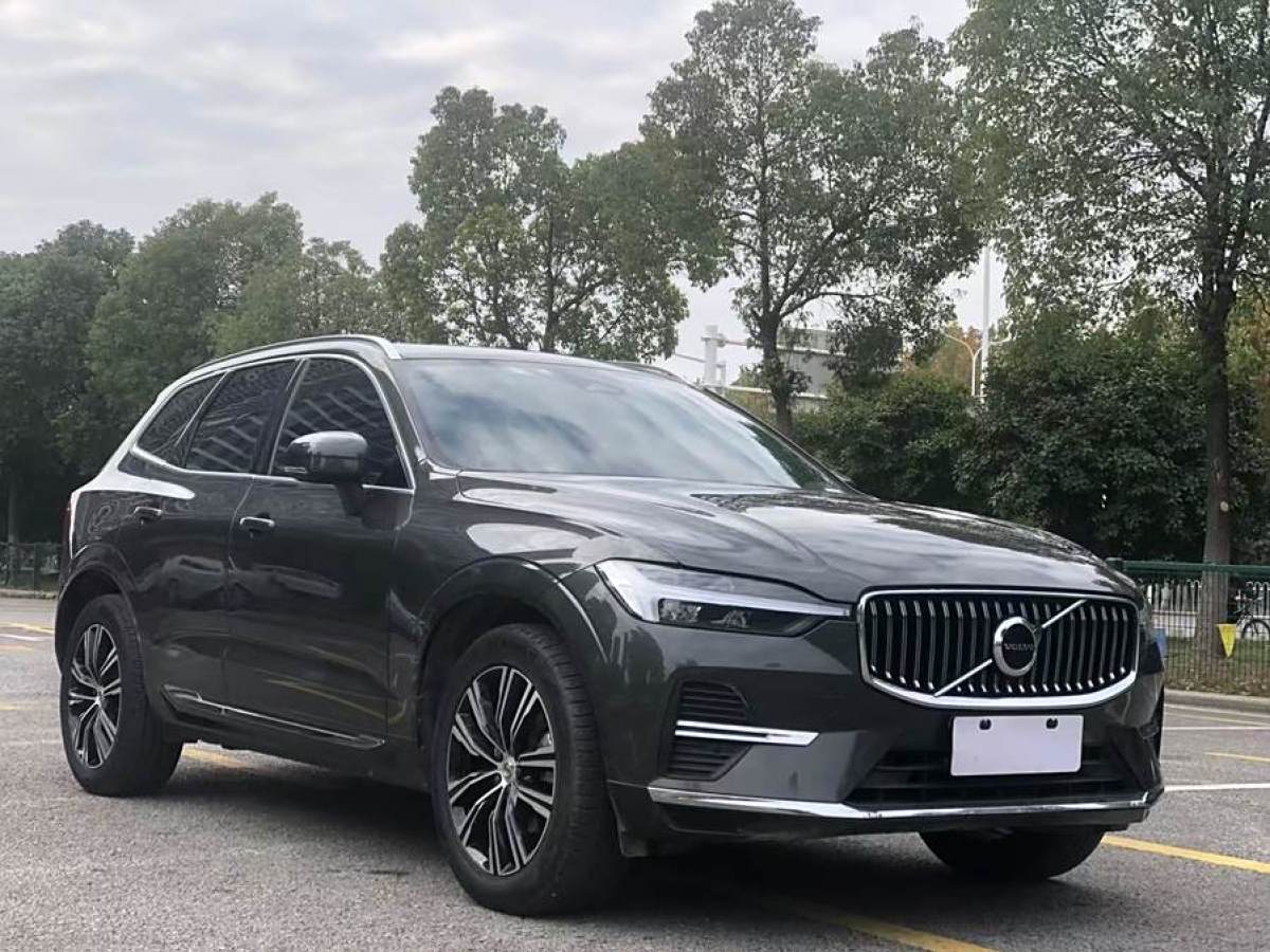 2022年6月沃爾沃 XC60  2022款 B5 四驅(qū)智遠(yuǎn)豪華版