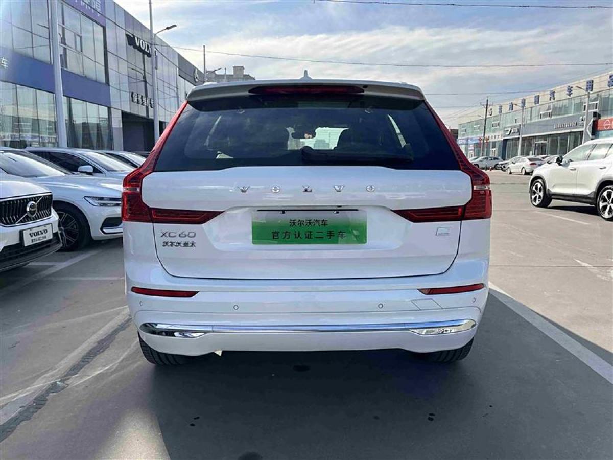 沃爾沃 XC60新能源  2024款 T8 插電混動(dòng) 長續(xù)航四驅(qū)智雅豪華版圖片