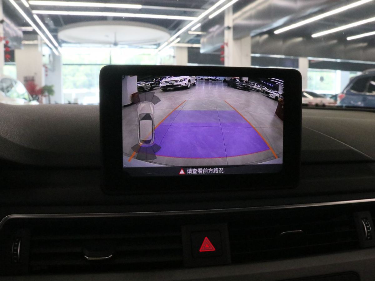 奧迪 奧迪A4L  2018款 30周年年型 40 TFSI 進(jìn)取型圖片