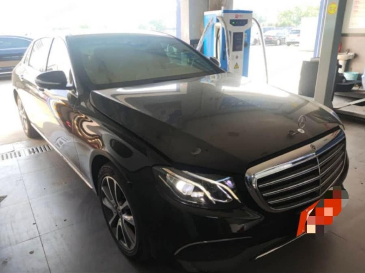 奔馳 奔馳E級  2019款 改款 E 300 L 豪華型圖片