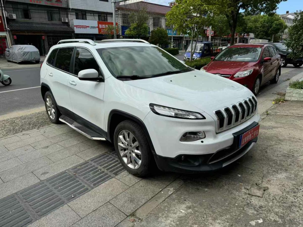 Jeep 自由光  2015款 2.4L 精英版圖片