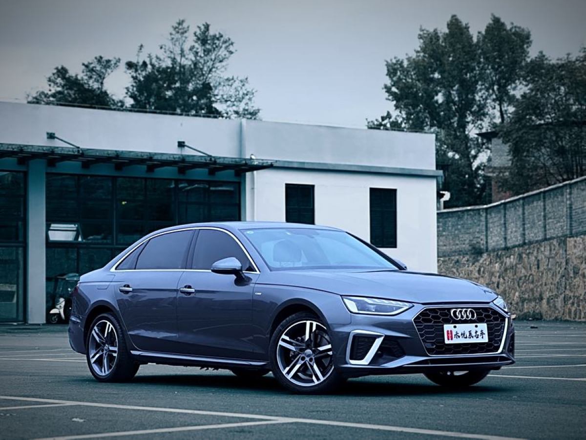 2020年10月奧迪 奧迪A4L  2020款 40 TFSI 豪華動感型