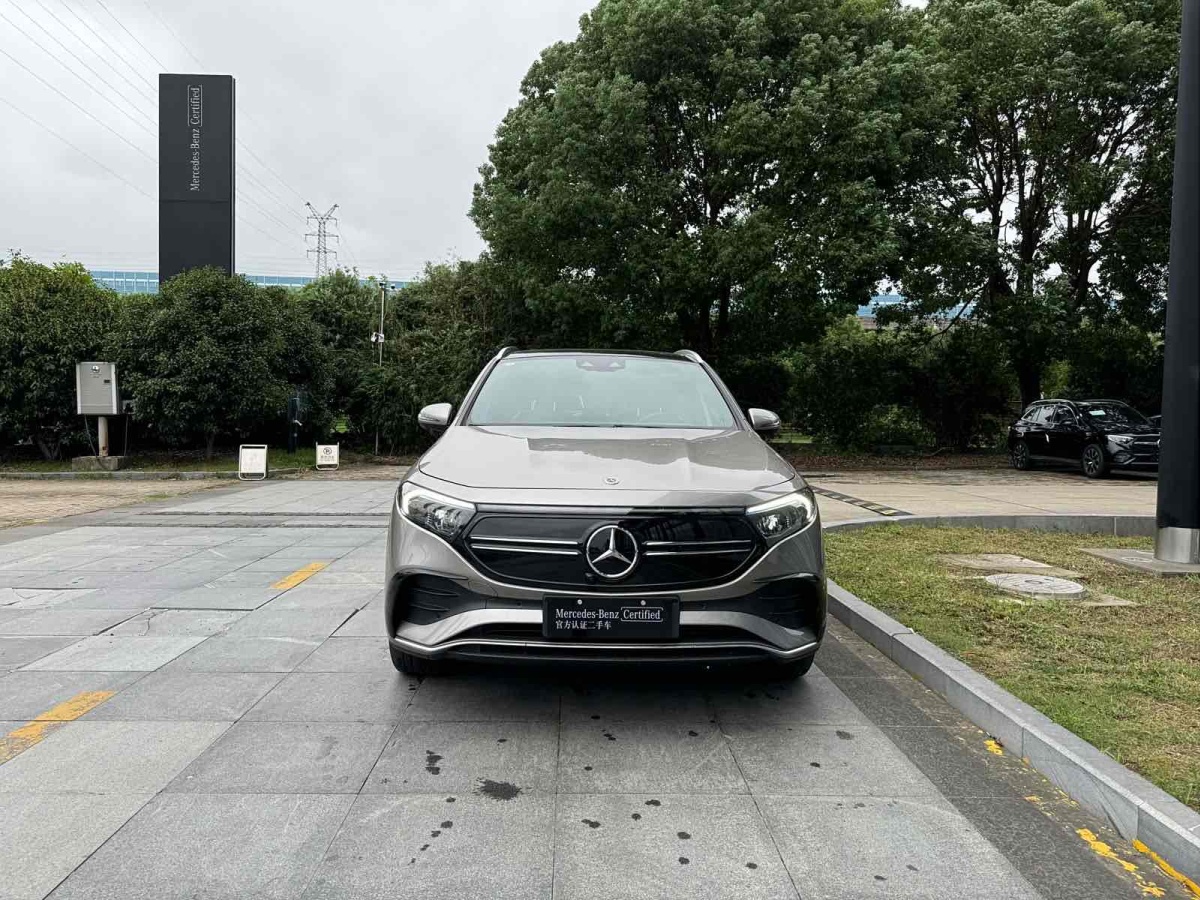 奔馳 奔馳EQA  2022款 EQA 300 4MATIC 首發(fā)特別版圖片