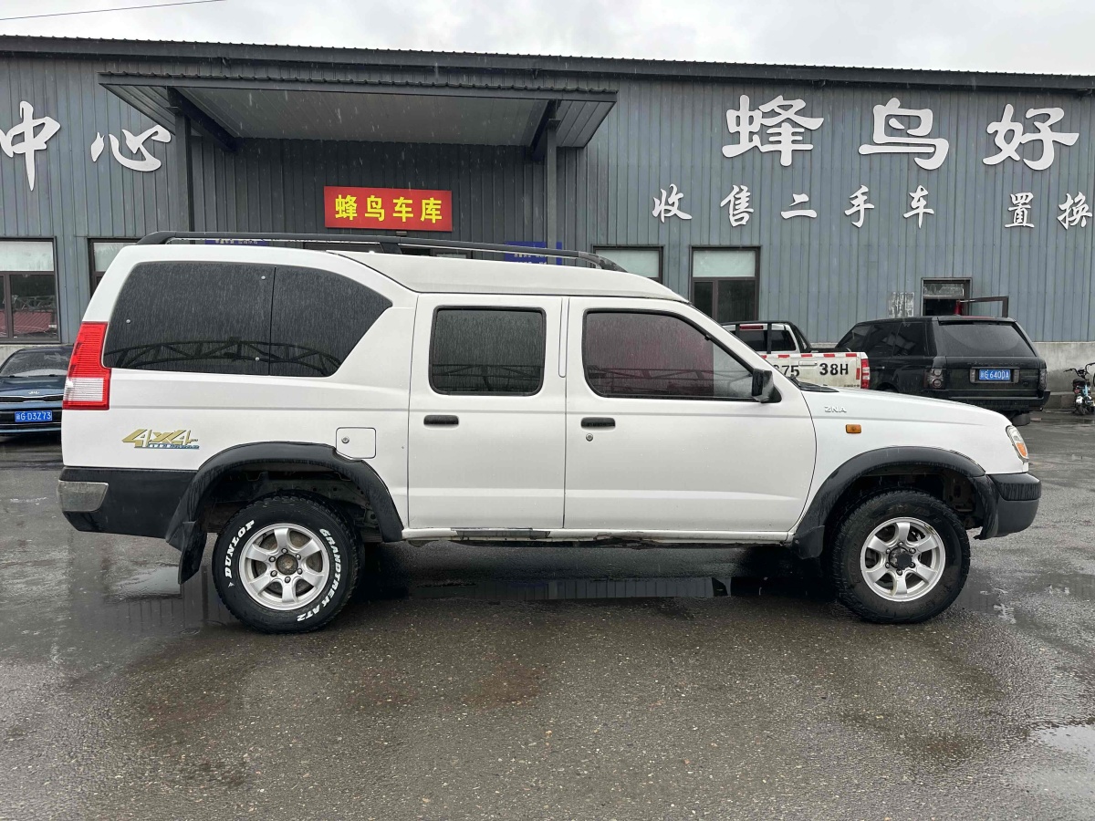 東風(fēng) 銳騏多功能車(chē)  2010款 2.5T柴油四驅(qū)標(biāo)準(zhǔn)型ZD25TCR圖片