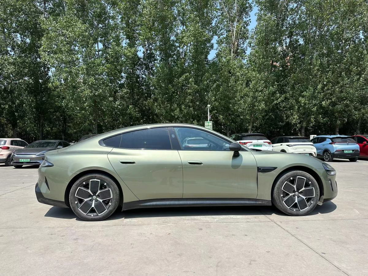 小米 小米SU7  2024款 700km 后驅(qū)標(biāo)準(zhǔn)創(chuàng)始版圖片