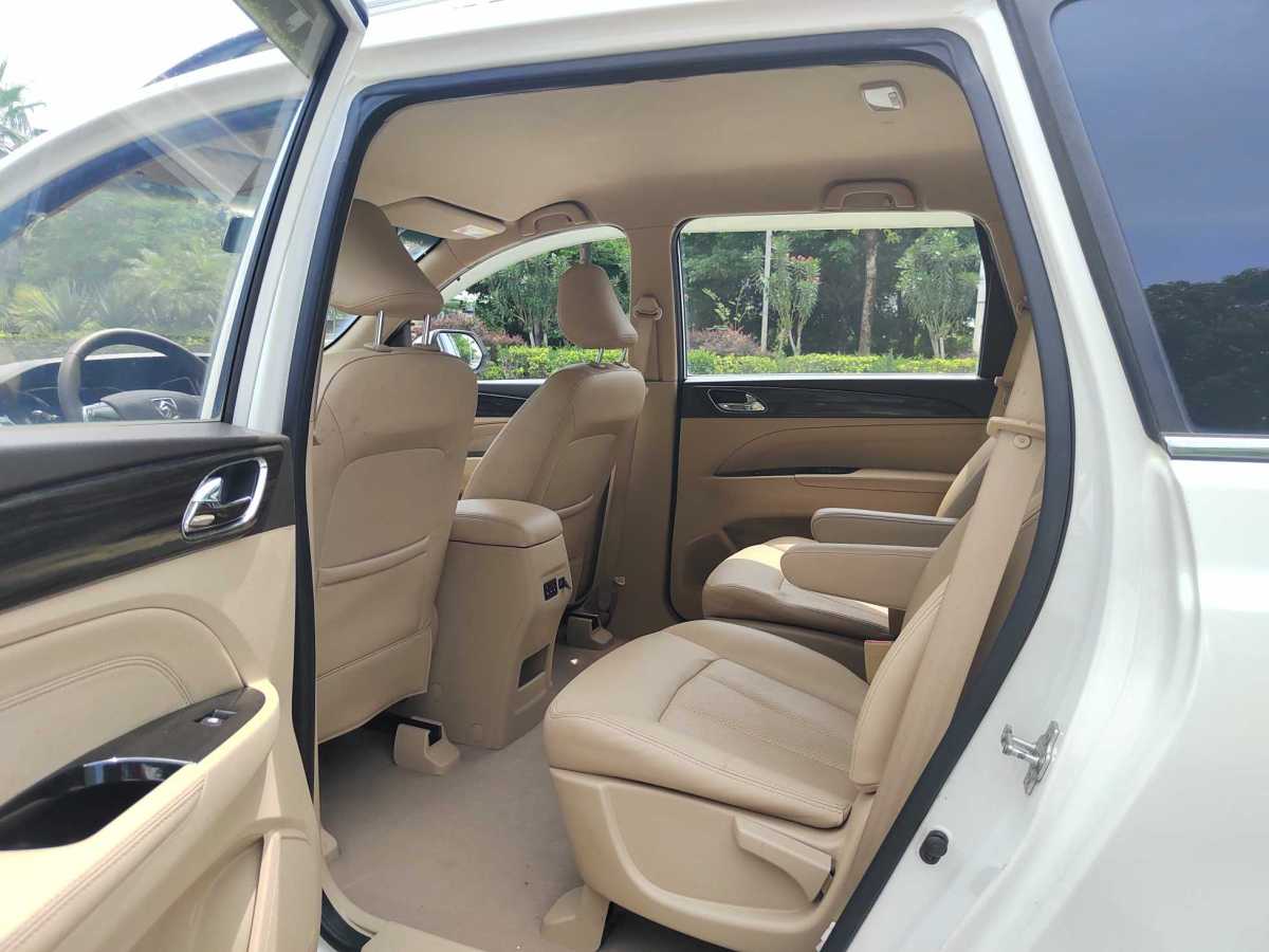 2016年5月寶駿 730  2016款 1.5L 手動舒適型 7座