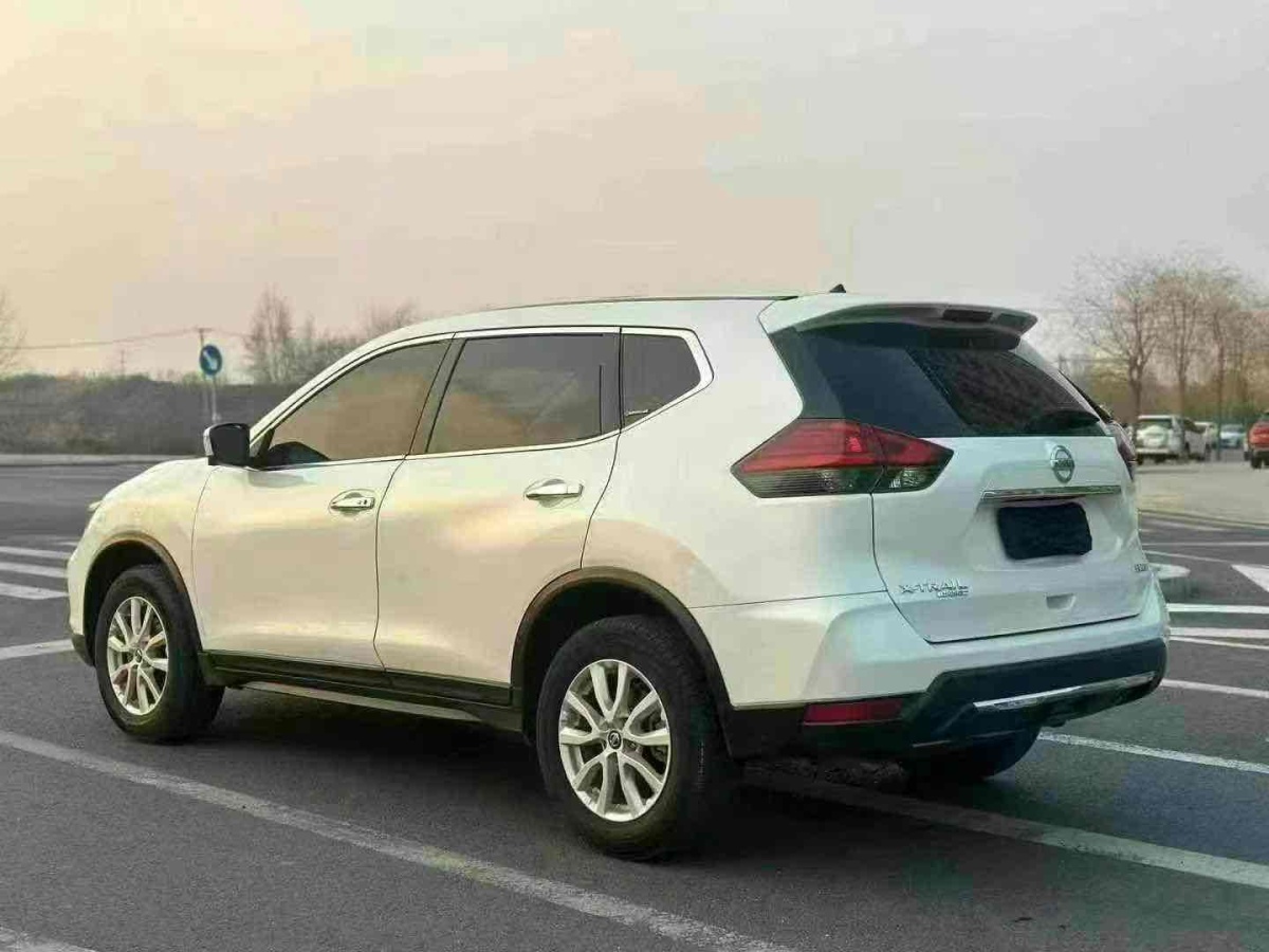 日產(chǎn) 奇駿  2014款 2.0L CVT舒適版 2WD圖片
