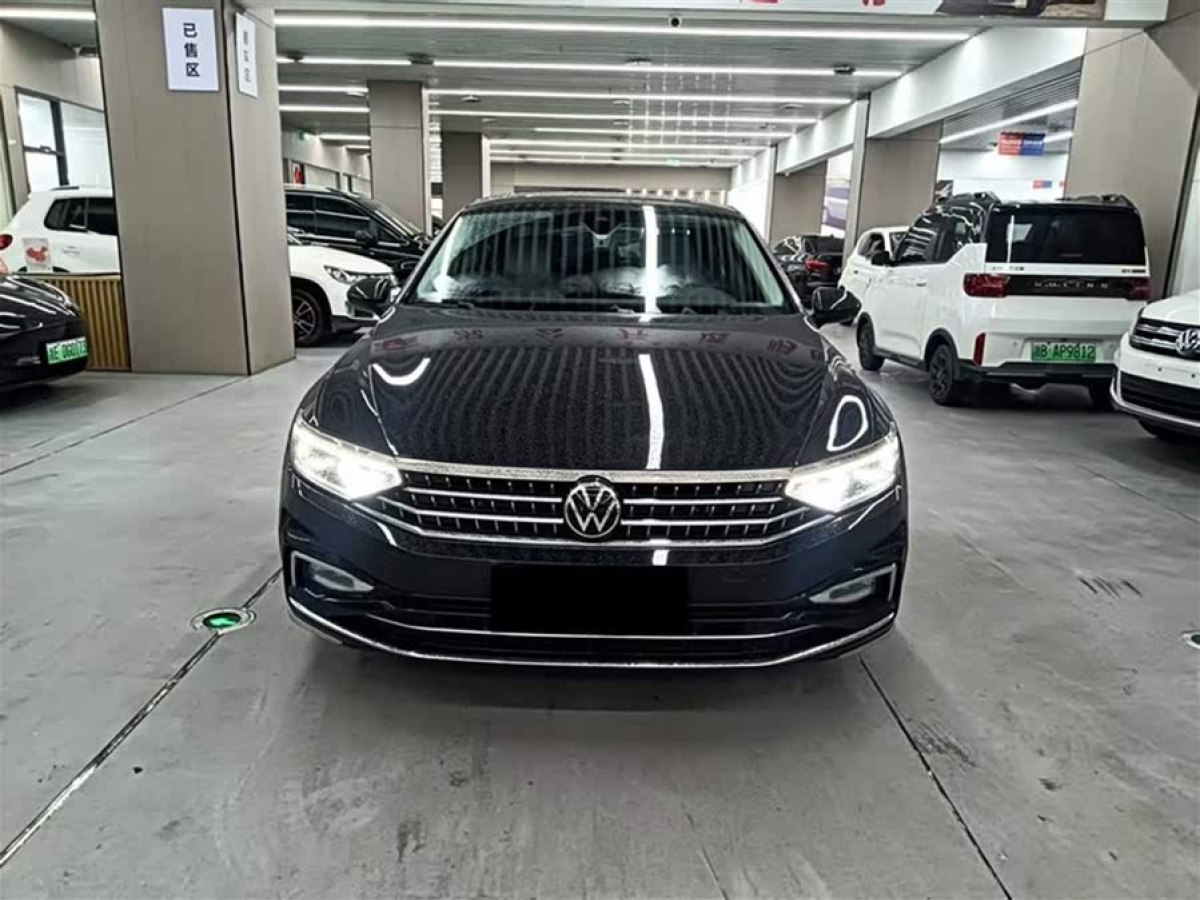 大眾 邁騰  2023款 200萬輛紀(jì)念版 330TSI DSG豪華型圖片