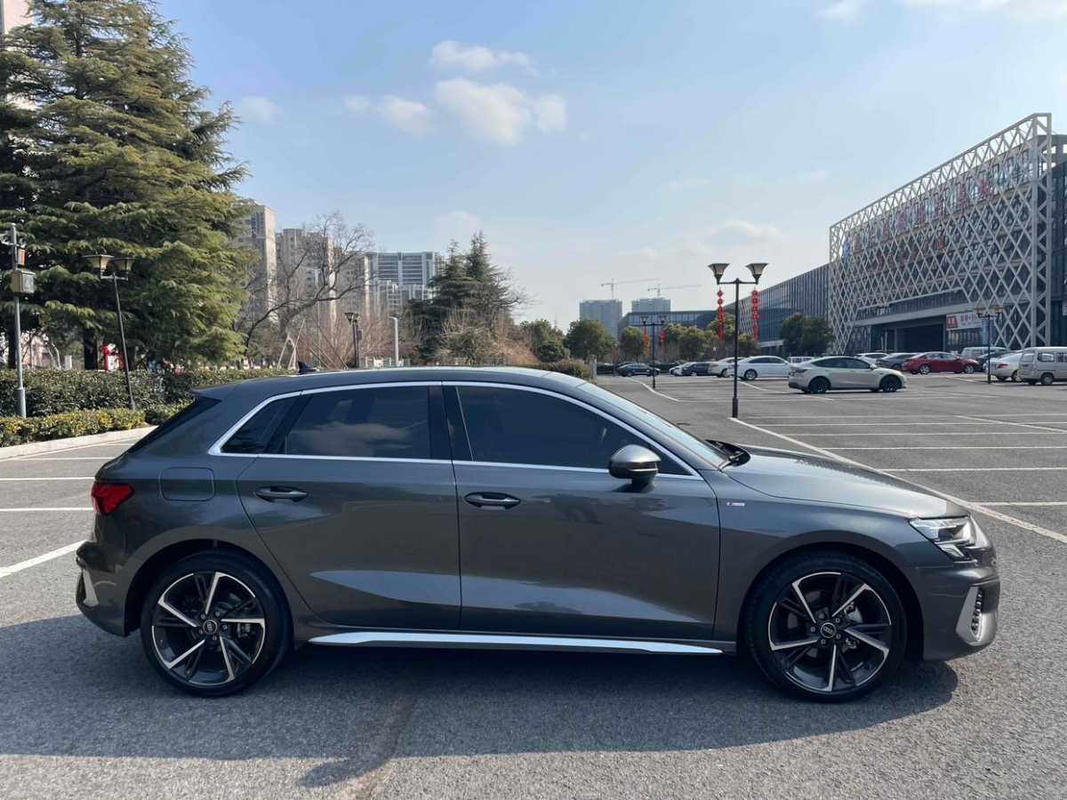 奧迪 奧迪A3  2023款 改款 Sportback 35 TFSI 時(shí)尚致雅型圖片