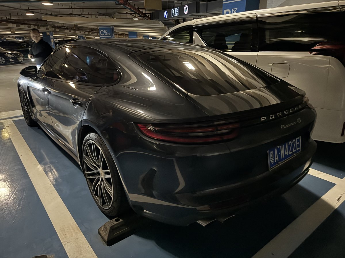 保時(shí)捷 Panamera  2021款 Panamera 4S 行政加長(zhǎng)版 2.9T圖片