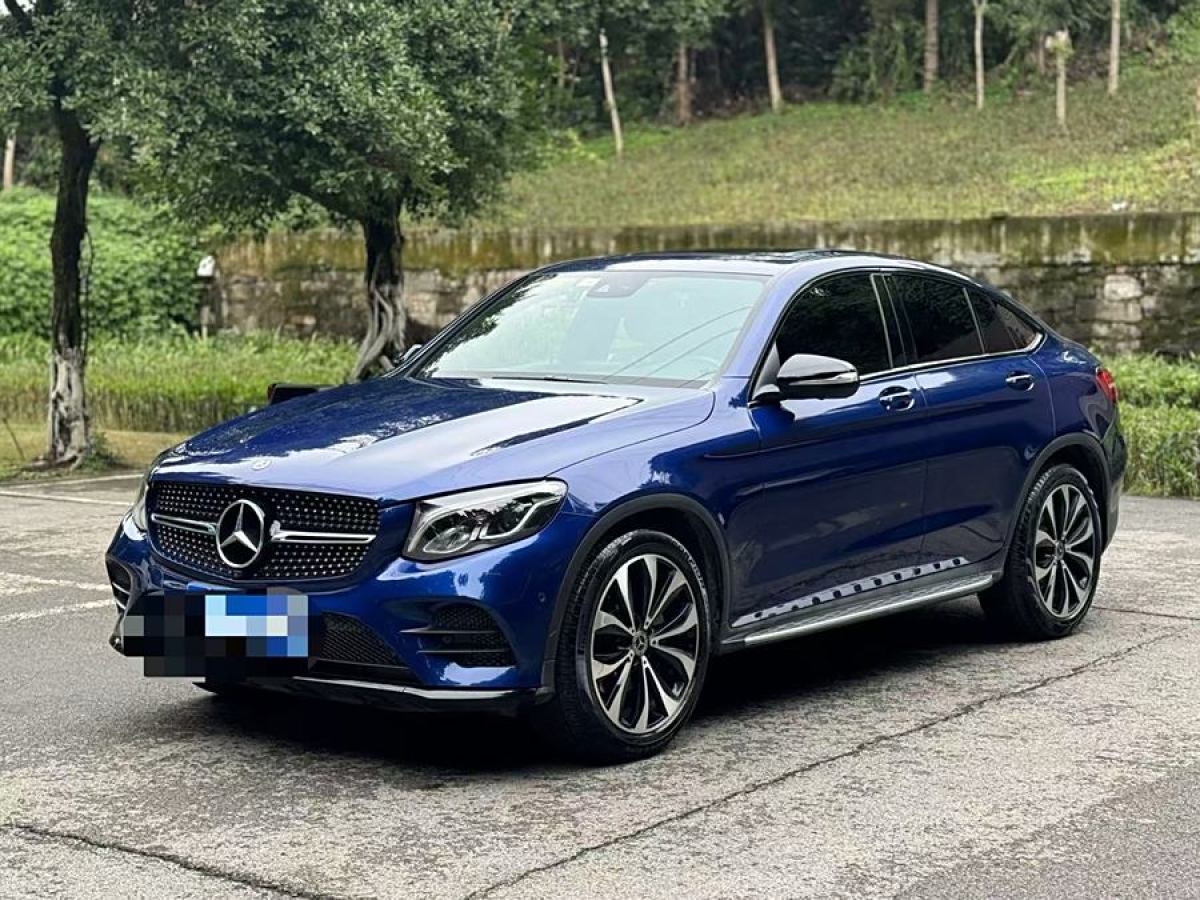 奔馳 奔馳GLC  2022款 改款 GLC 260 4MATIC 轎跑SUV圖片