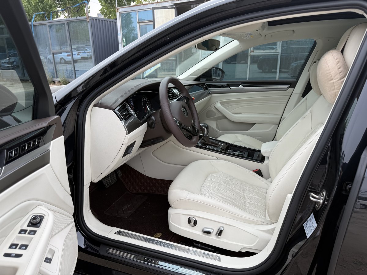 大眾 輝昂  2021款 380TSI 豪華版圖片