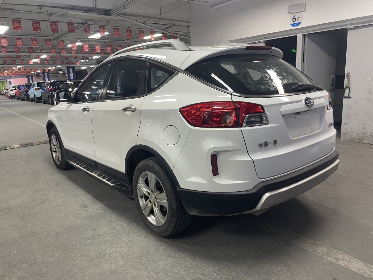 奔騰 X80  2015款 2.0L 自動舒適周年紀(jì)念型圖片