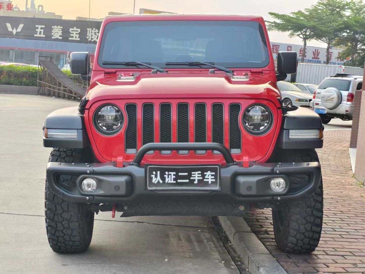 Jeep 牧馬人  2022款 2.0T 高地 阿拉斯加極光綠特別版圖片