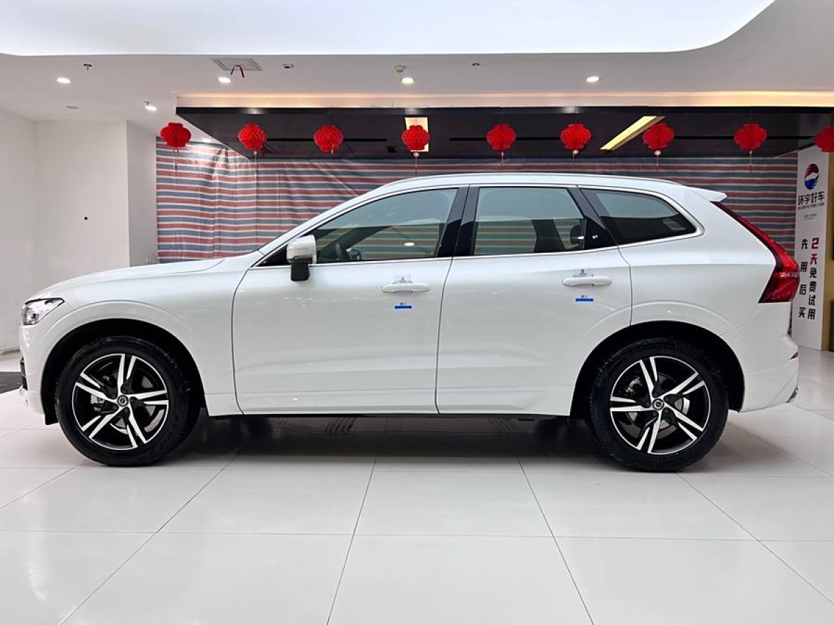 沃爾沃 XC60  2019款 T5 四驅(qū)智遠(yuǎn)運(yùn)動(dòng)版 國VI圖片