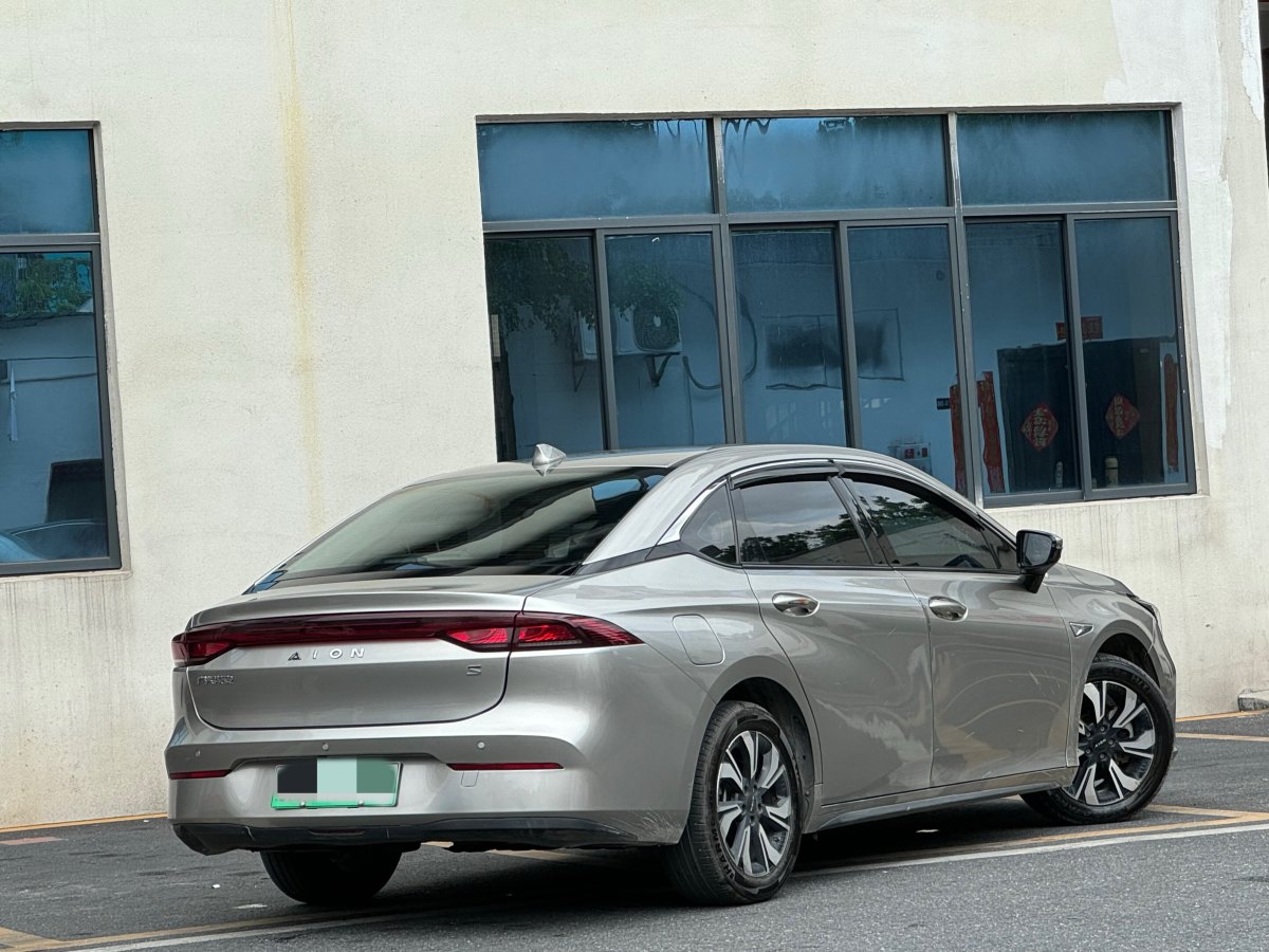 埃安 AION S  2020款 魅 580 出行標(biāo)準(zhǔn)版圖片