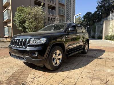 2012年7月 Jeep 大切諾基(進(jìn)口) 3.6L 豪華導(dǎo)航版圖片