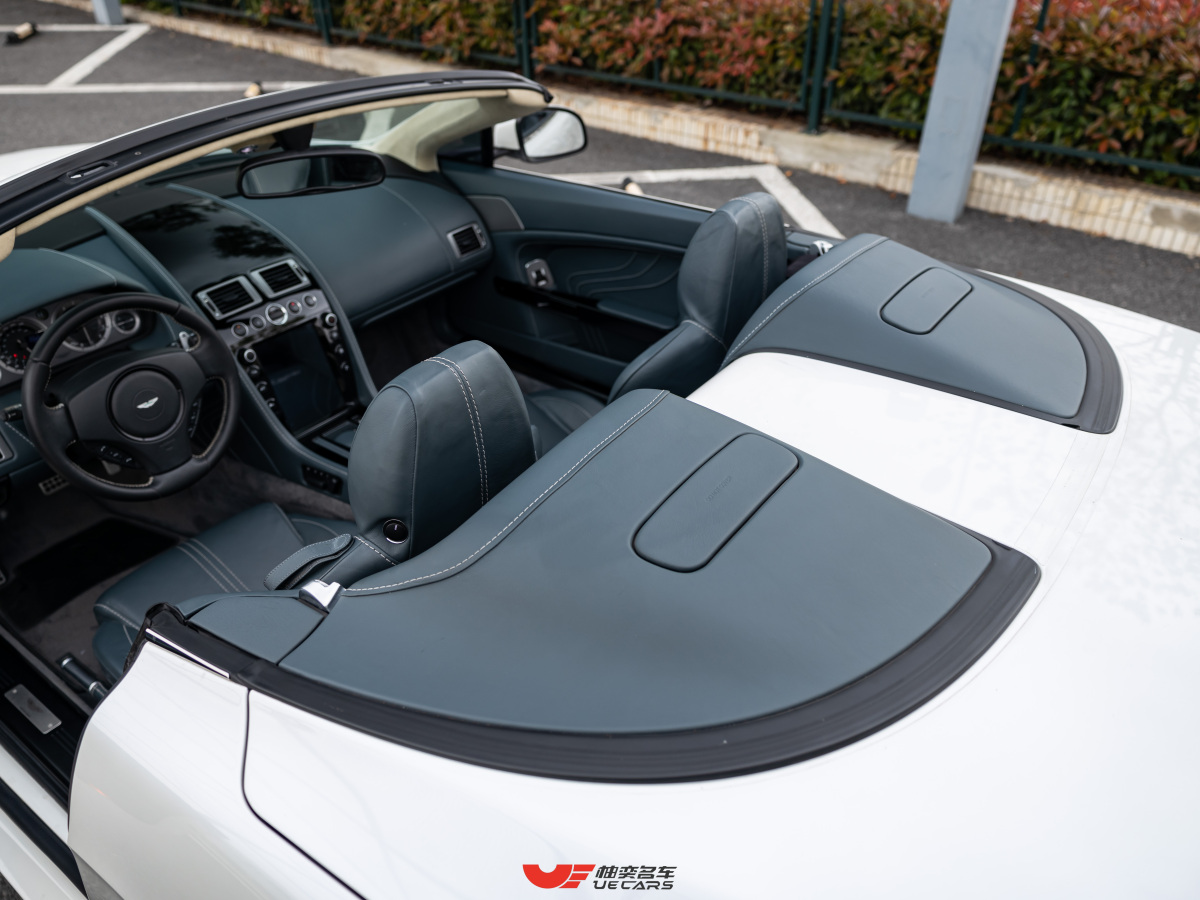 2013年3月阿斯顿·马丁 Vantage  2012款 V8 S 4.7L Roadster