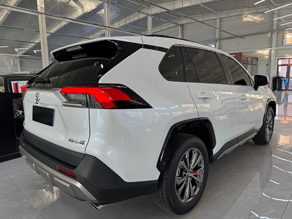 豐田 RAV4榮放  2024款 2.0L CVT兩驅(qū)風(fēng)尚Plus版圖片