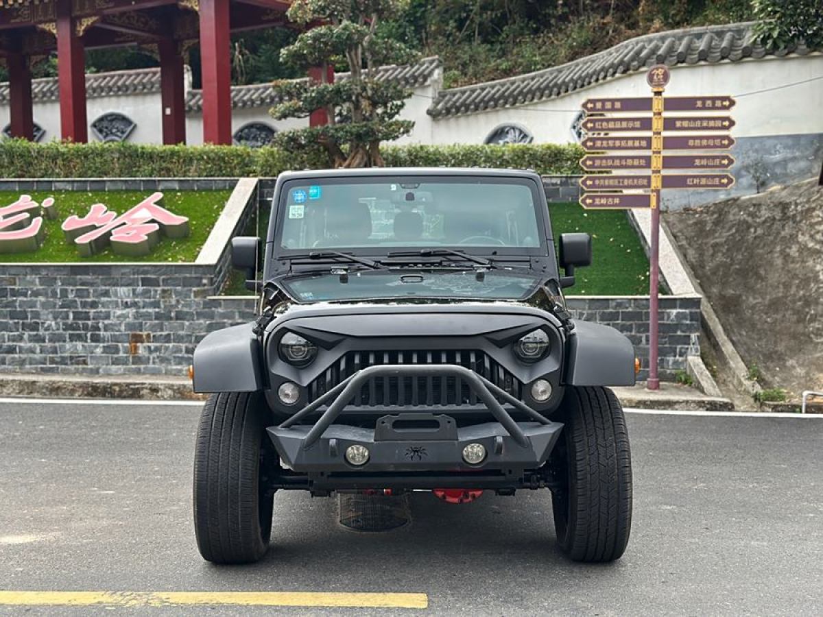 Jeep 牧馬人  2014款 3.6L 龍騰典藏版圖片