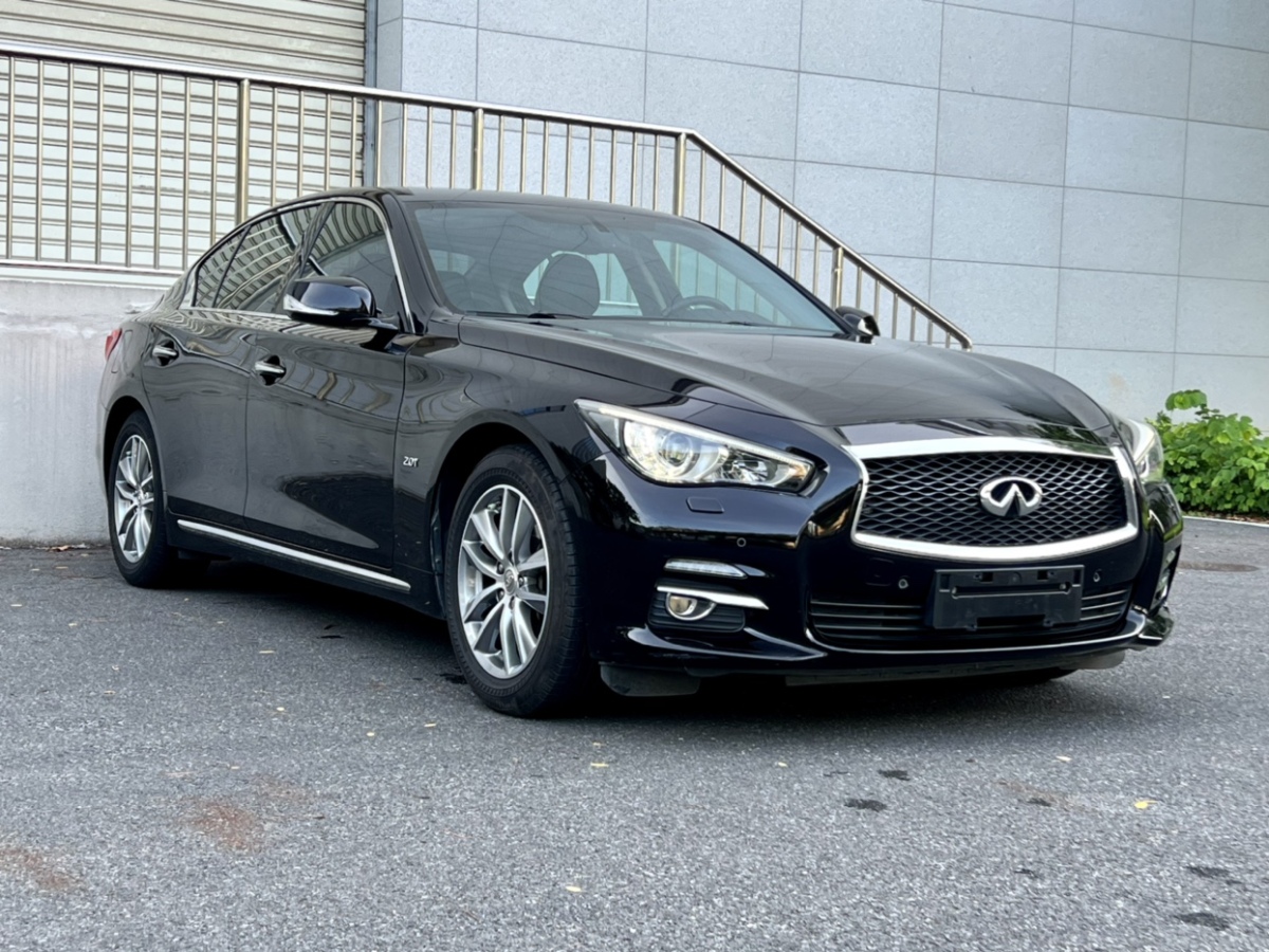 英菲尼迪 Q50L  2016款 2.0T 悅享版圖片