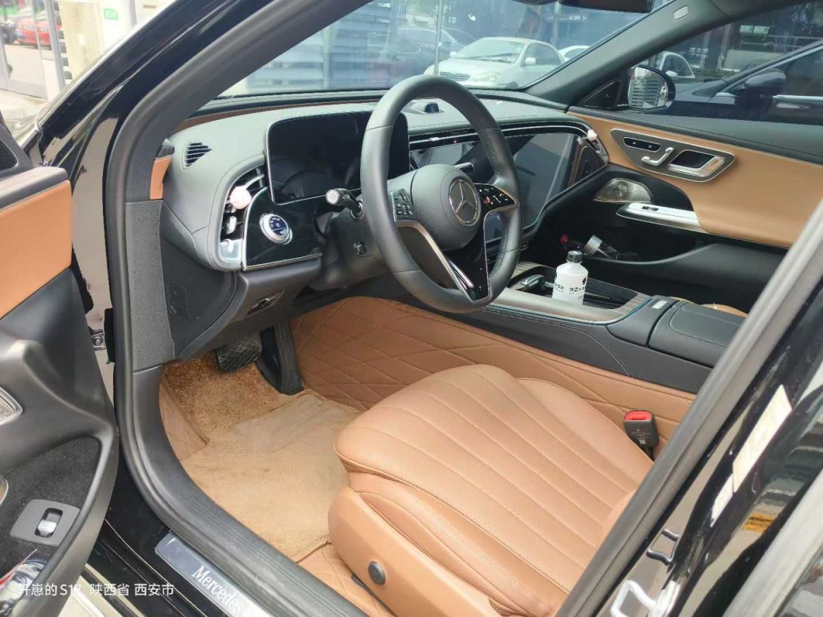 奔馳 奔馳E級(jí)  2024款 E 300 L 時(shí)尚運(yùn)動(dòng)型圖片