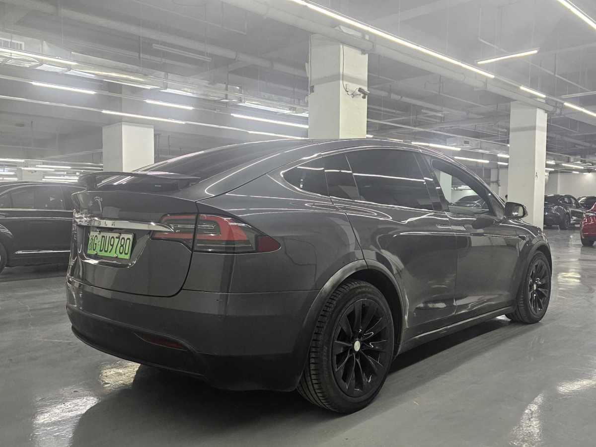 特斯拉 Model X  2016款 Model X 90D圖片