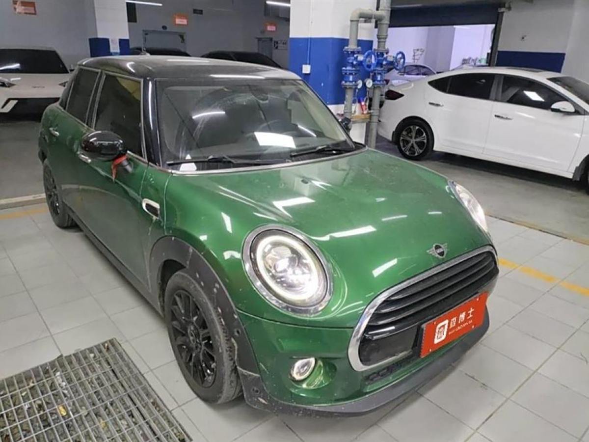 MINI MINI  2021款 1.5T COOPER 經(jīng)典派 五門版圖片