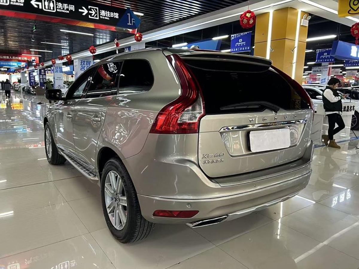 沃爾沃 XC60  2016款 T5 智進(jìn)版圖片